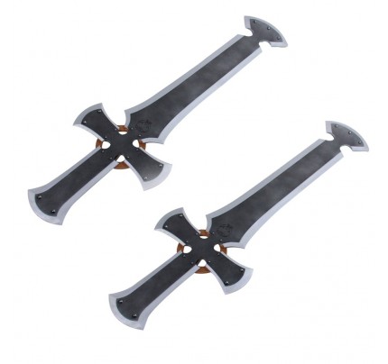 Guilty Gear Cosplay Leo Whitefang props with swords